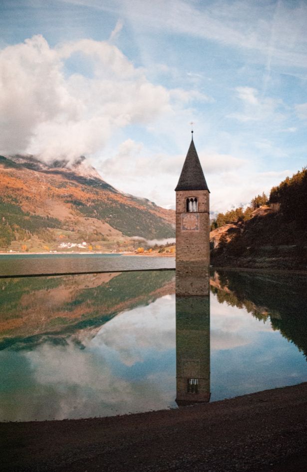 Lago di Resia: Veštačko jezero u Italiji kao idealna destinacija za putovanje