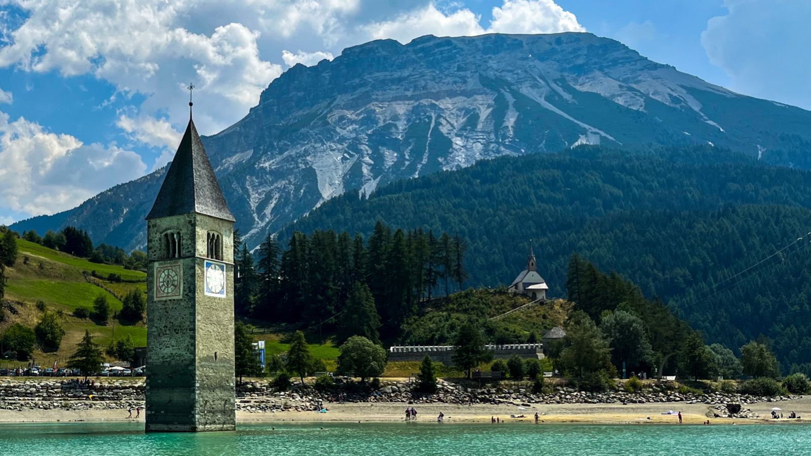 Lago di Resia: Veštačko jezero u Italiji kao idealna destinacija za putovanje