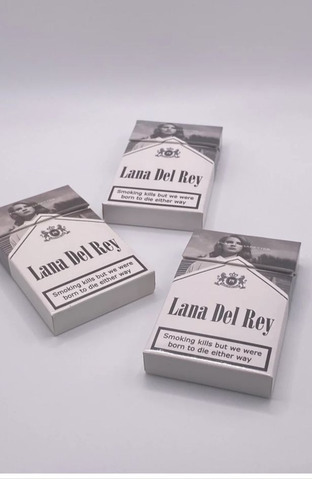 Wishlist: Lana Del Rey cigarette lipstick set