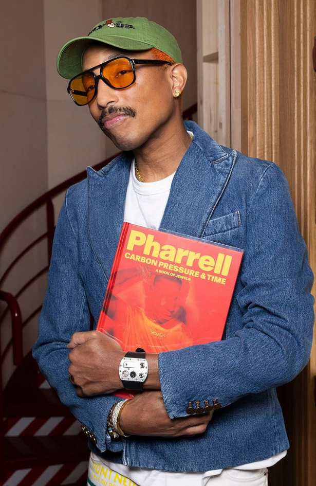 Sve što dotakne pretvara u zlato: Pharrell Williams predstavio monografiju o svojoj kolekciji nakita