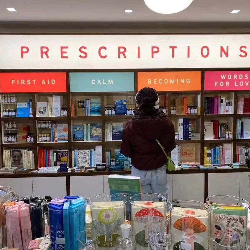 Poetry Pharmacy – mesto gde se umesto lekova prepisuju knjige na recept