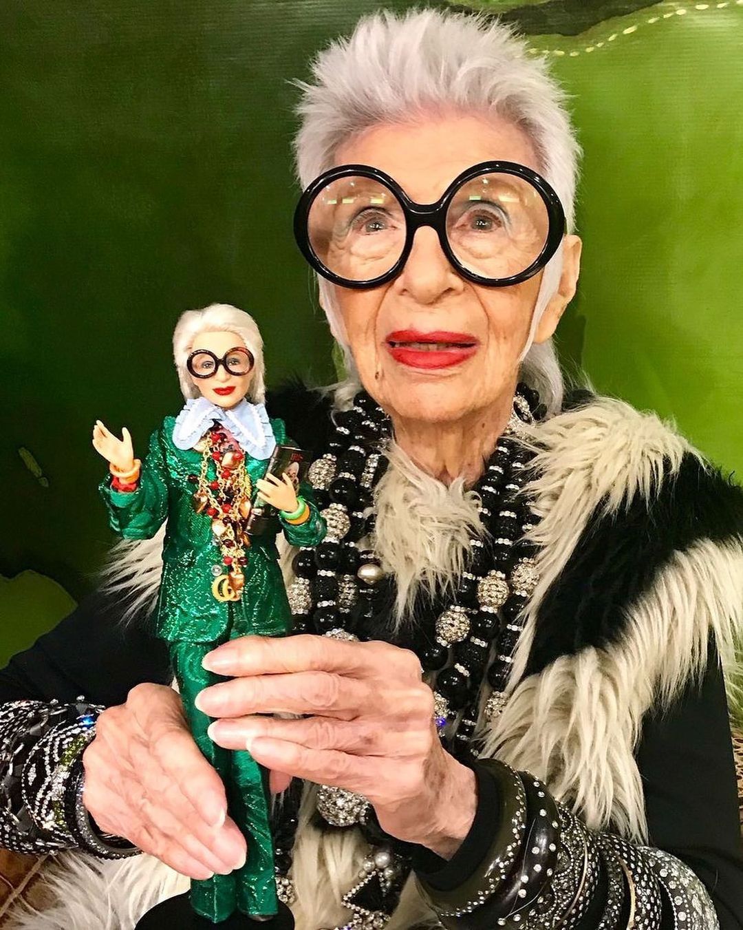 Napustila nas je Iris Apfel – najstarija modna ikona