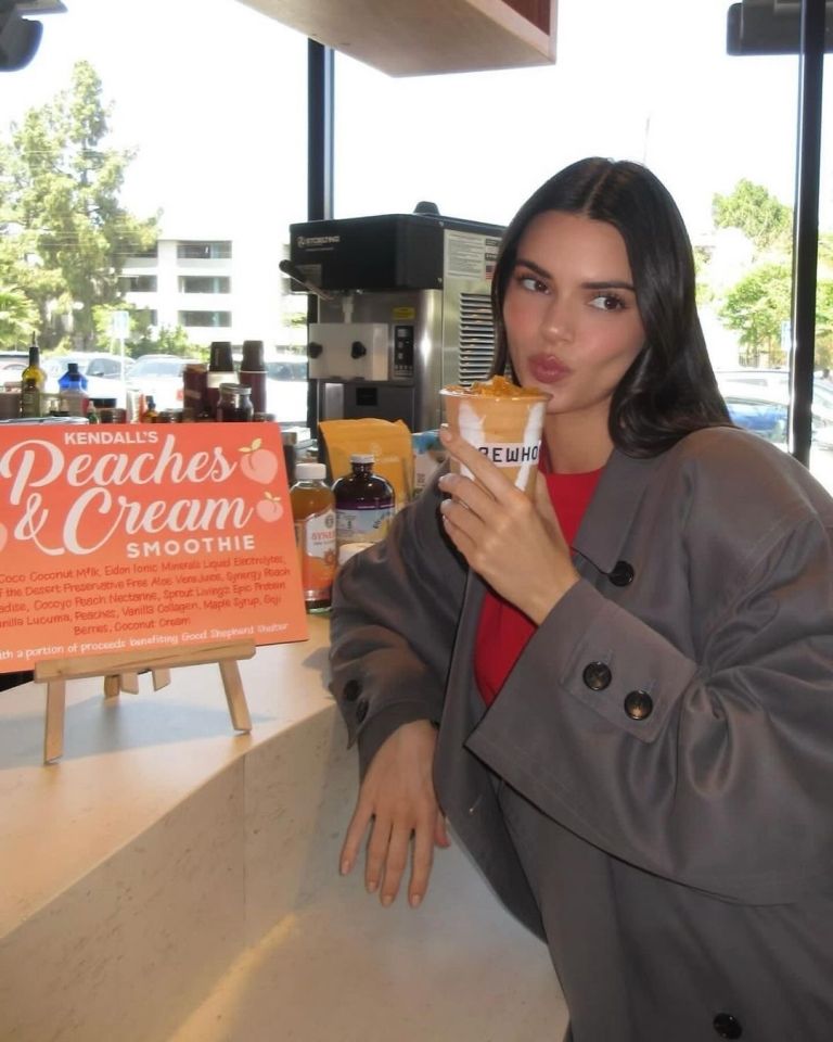 Kendall Jenner izbacila smoothie sa Erewhon marketom