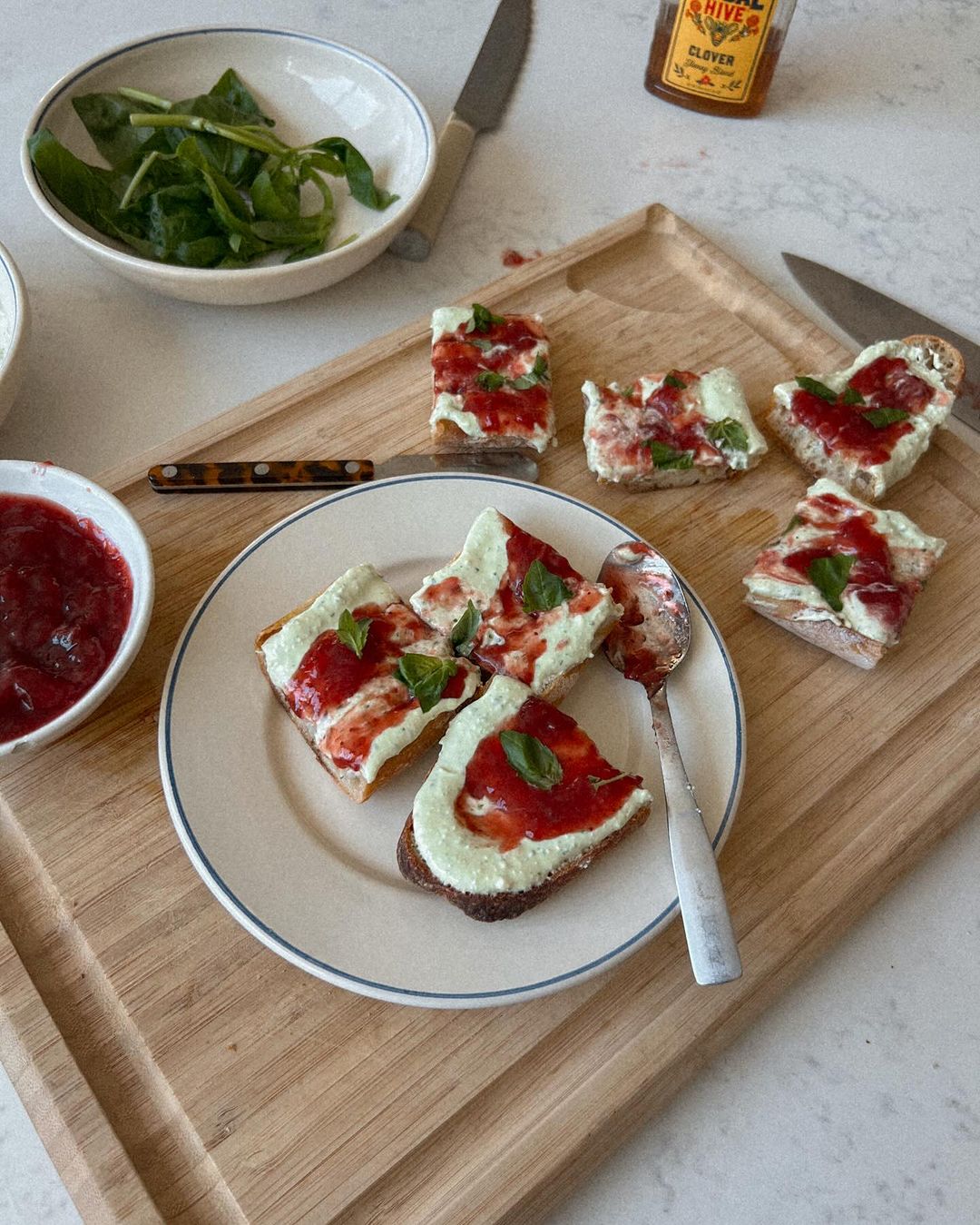 Recept dana: Feta namaz koji se odlično kombinuje sa tost hlebom i voćnim džemom