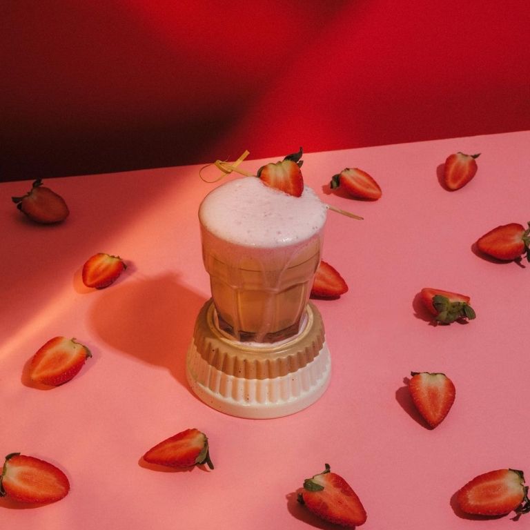 Strawberry icedd latte recept