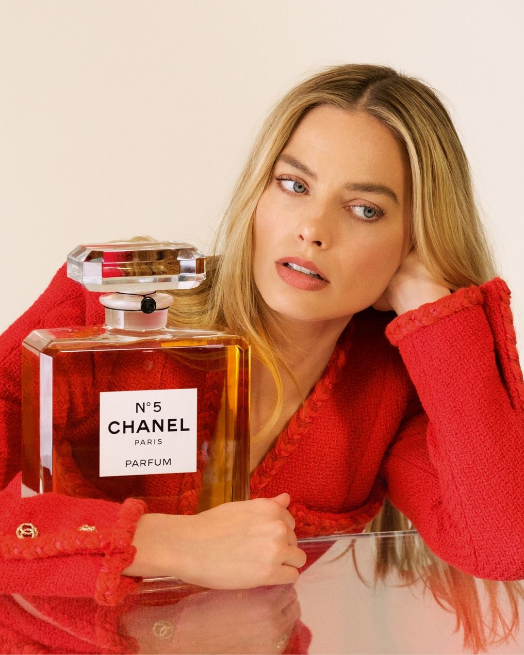 Margot Robbie je postala lice CHANEL N°5 parfema