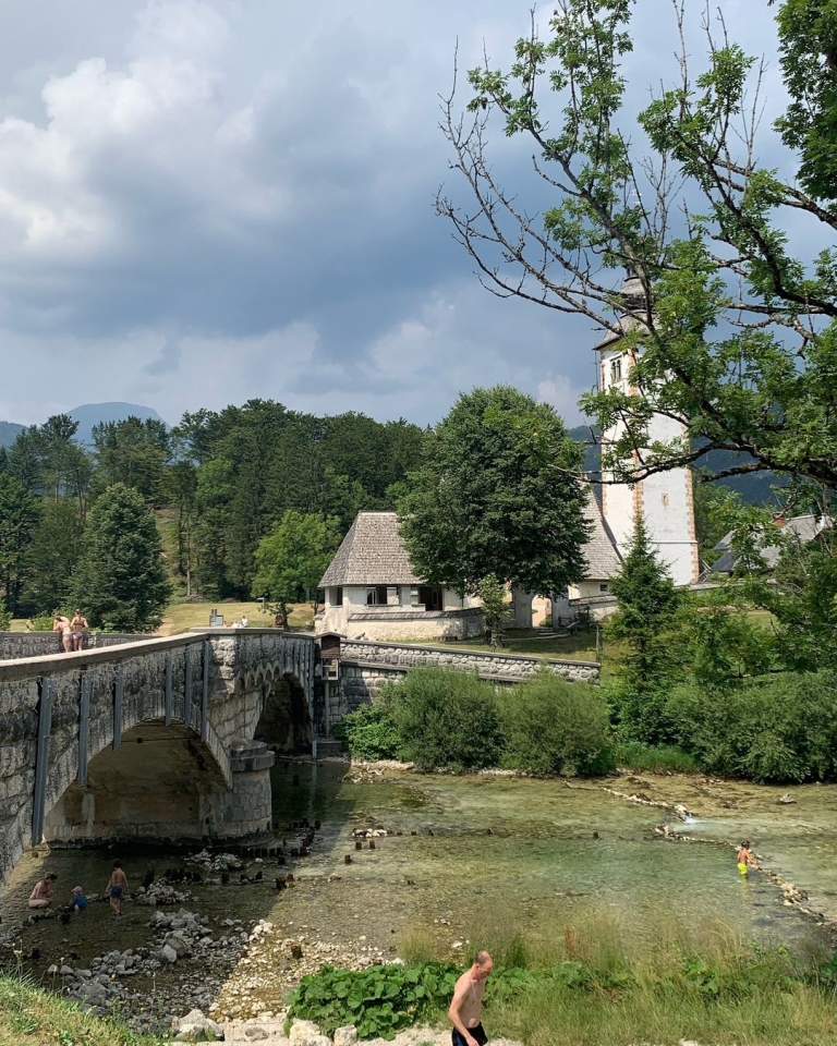 bohinjsko jezero bohinj slovenija putovanje (1)