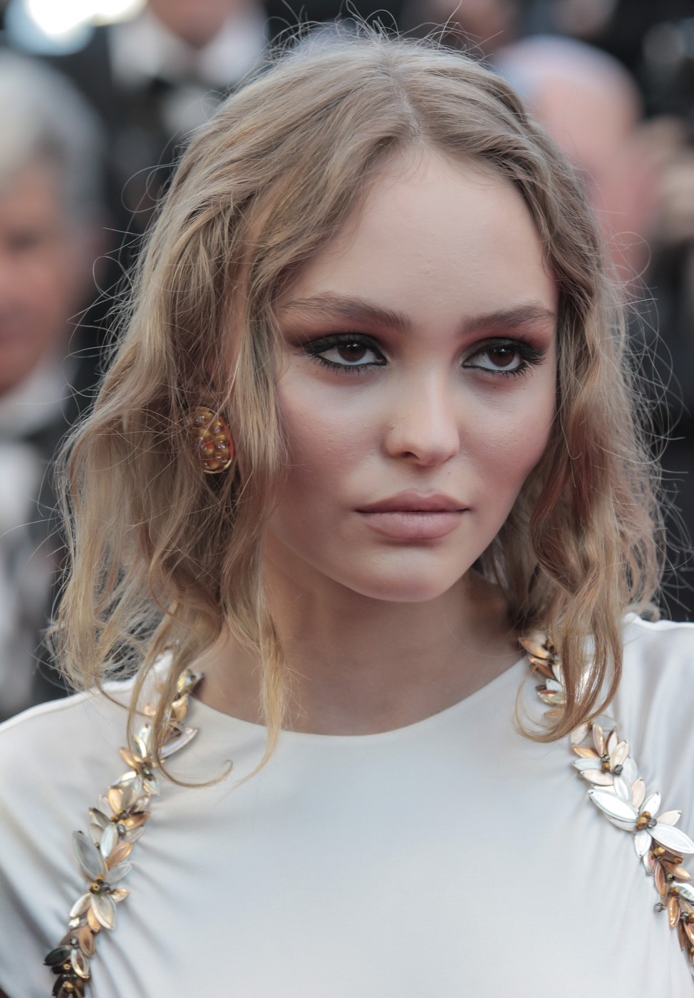 Uskoro stiže remake kultnog filma „Nosferatu“ – i to sa Lily-Rose Depp u glavnoj ulozi