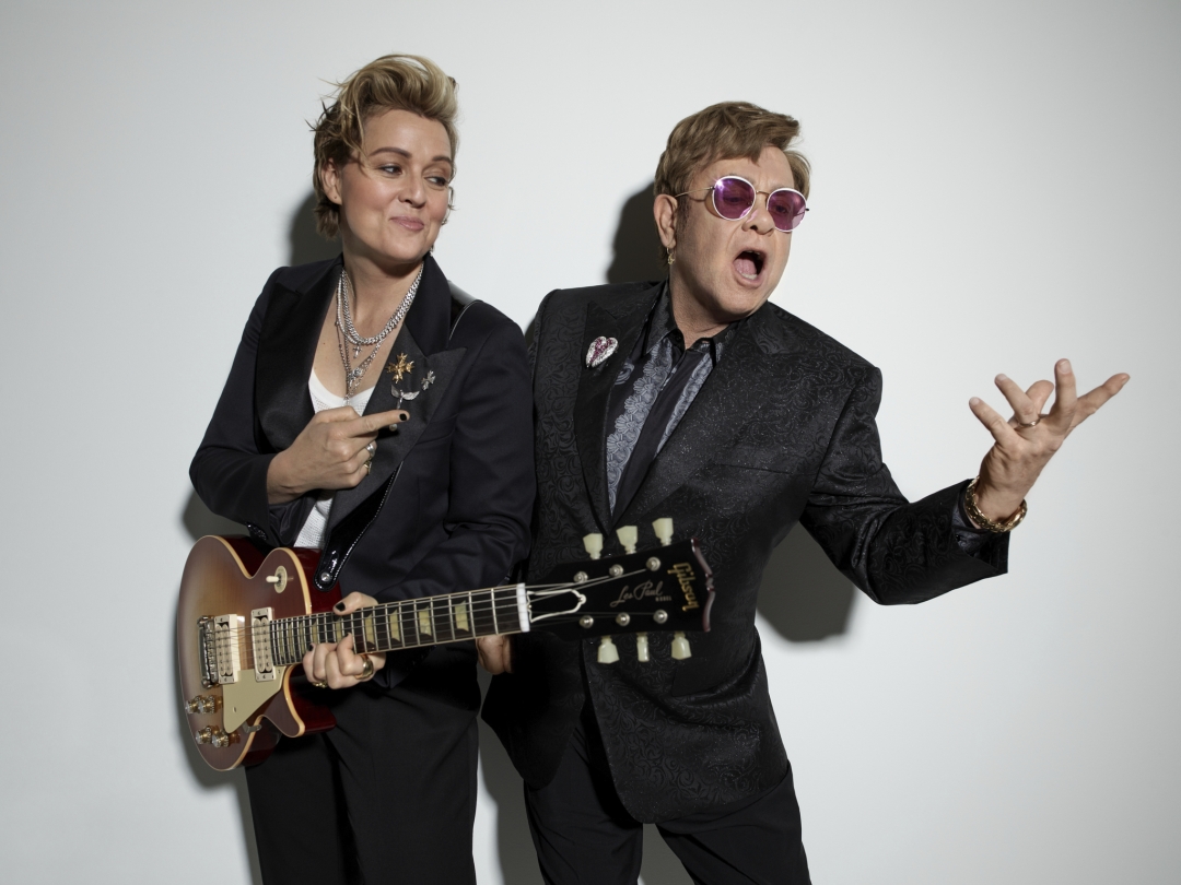 Elton John i Brandi Carlile predstavili singl „Who Believes In Angels?“ i najavili istoimeni album