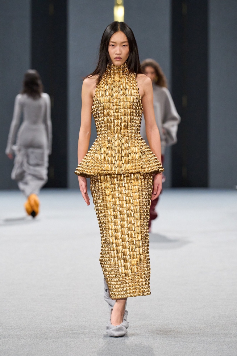 Nedelja mode u Parizu jesen 2025: Dior, Balmain i Acne Studios